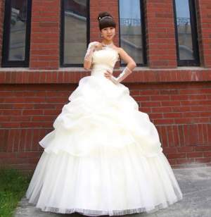 Strapless Beads Embellished Wedding Dress